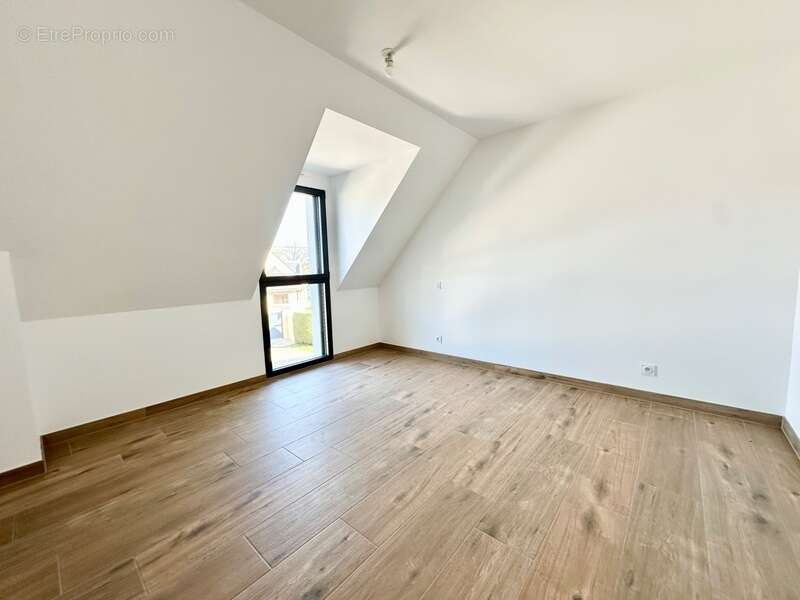 Maison à GRAND-CHAMP