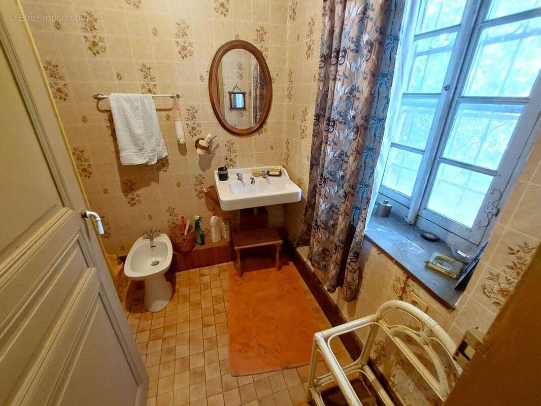 Maison en pierres à un petit prix secteur "proche aspet"... - photo 17