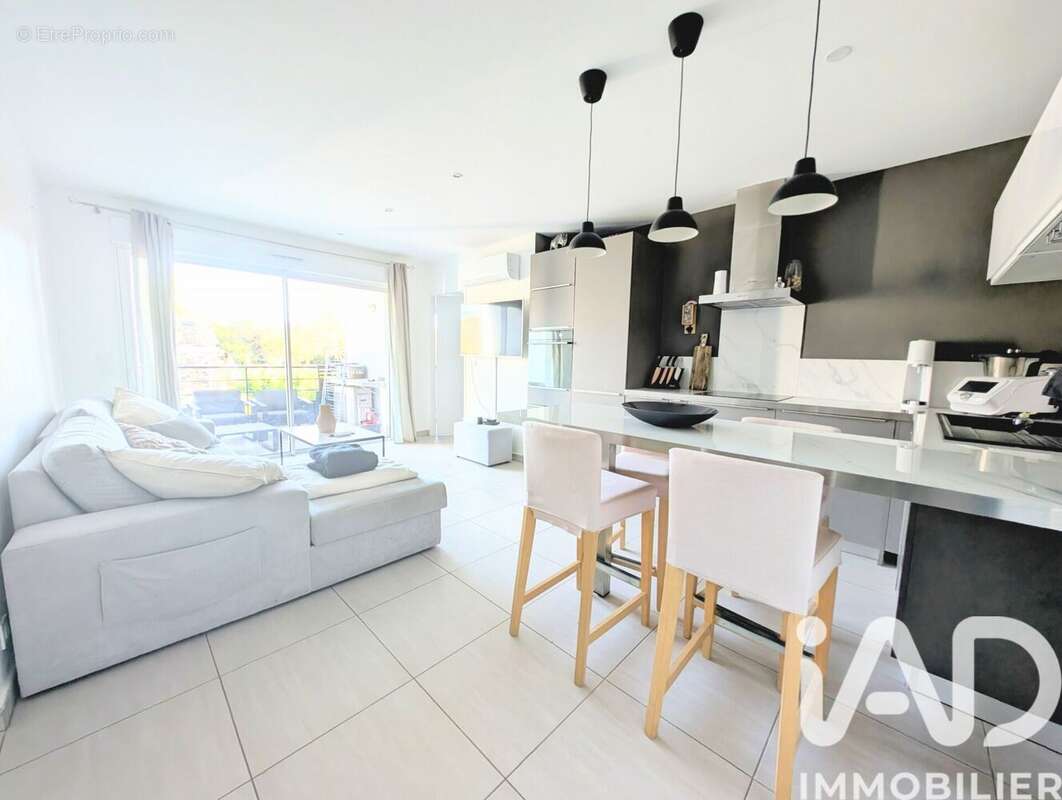 Photo 2 - Appartement à PUGET-SUR-ARGENS