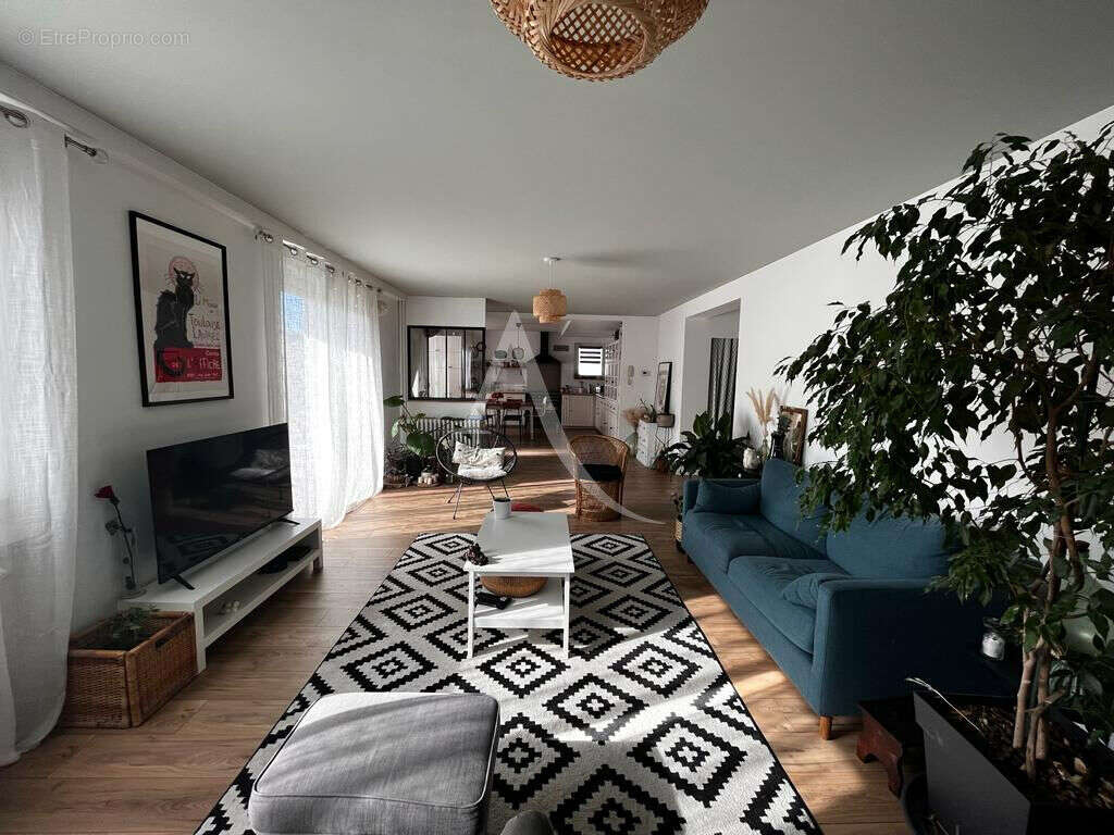 Maison à SAINT-SULPICE