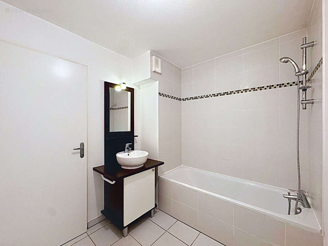 Appartement Eysines 3 pièce(s) 56.01 m2 - photo 5