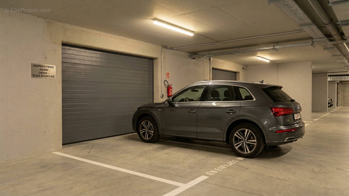 Autre à SAINT-LAURENT-DU-VAR