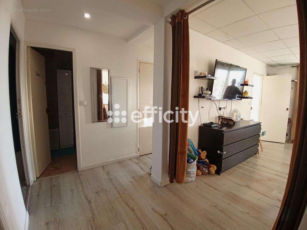 Appartement à LE PONTET