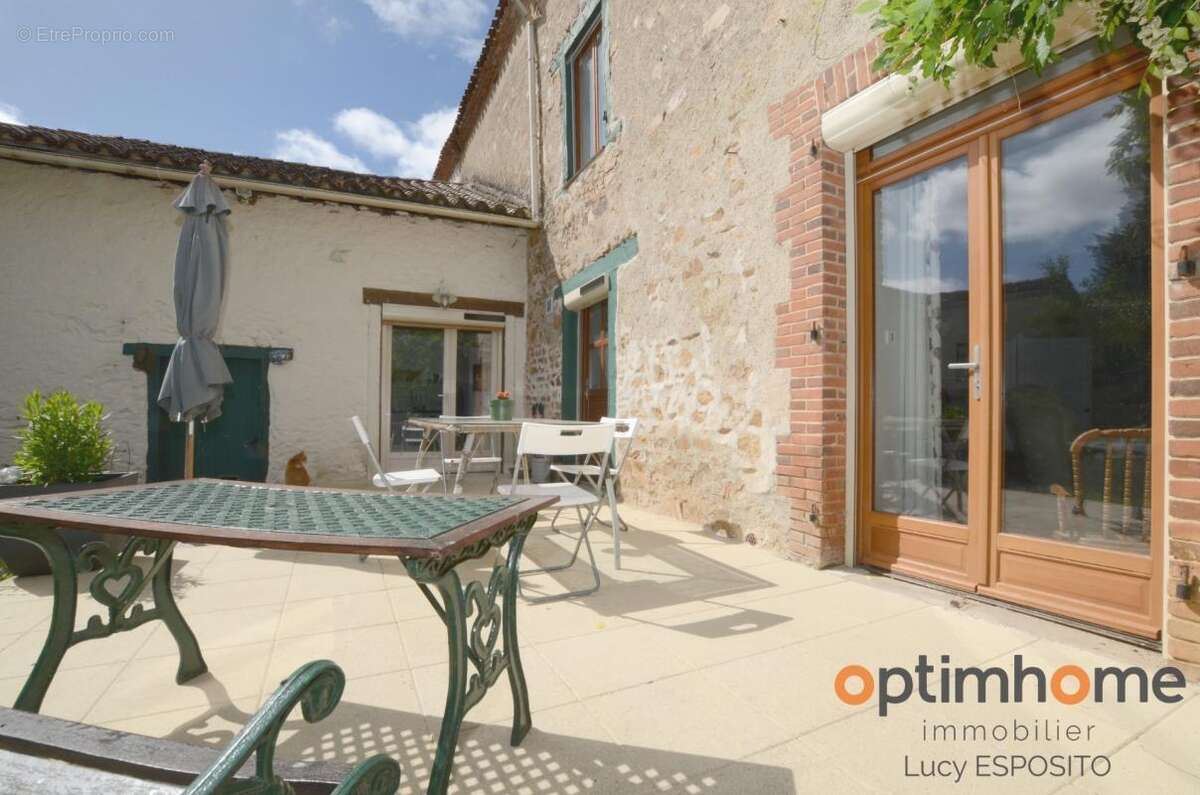  Spacieuse maison de campagne aux multiples possibilités – Saint-Christophe, Charente  - photo 45