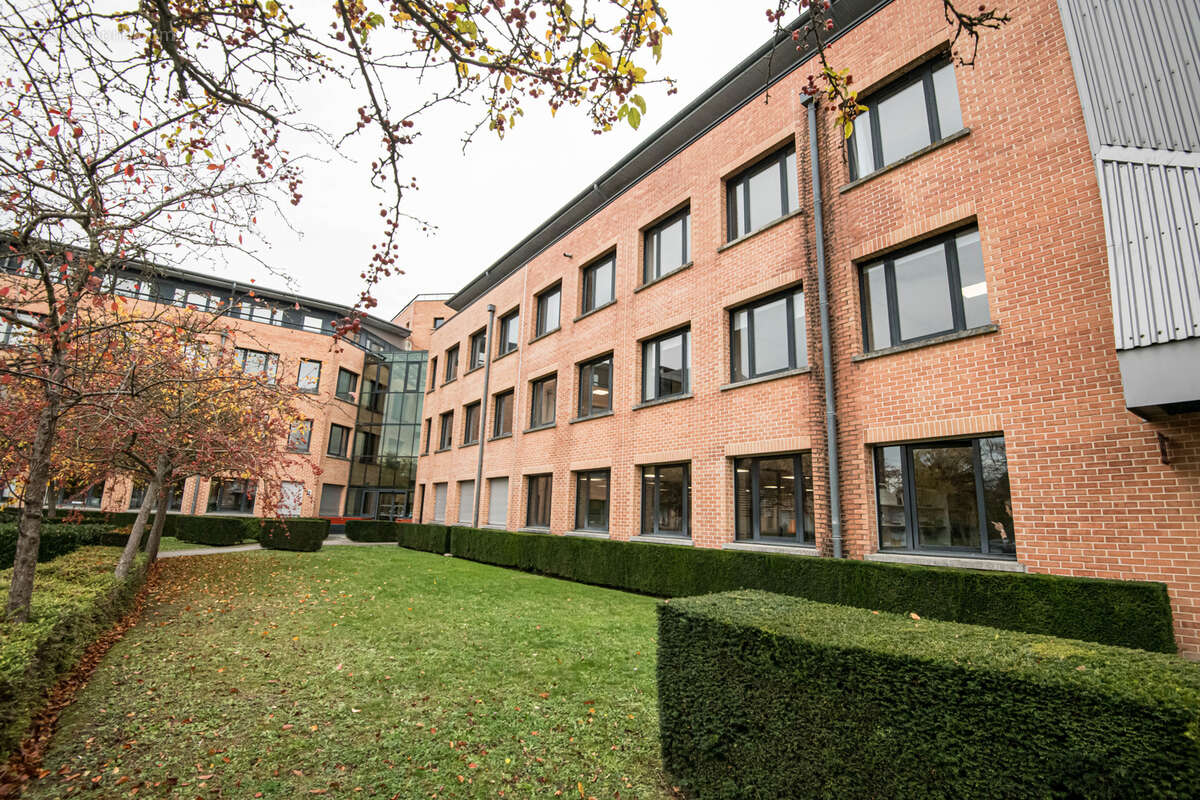 Commerce à COURCOURONNES