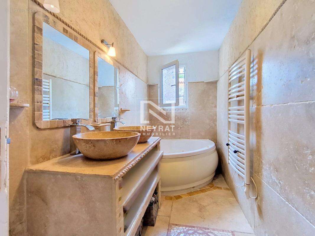 Callian villa 4 chambres, piscine; garage,terrain - photo 12