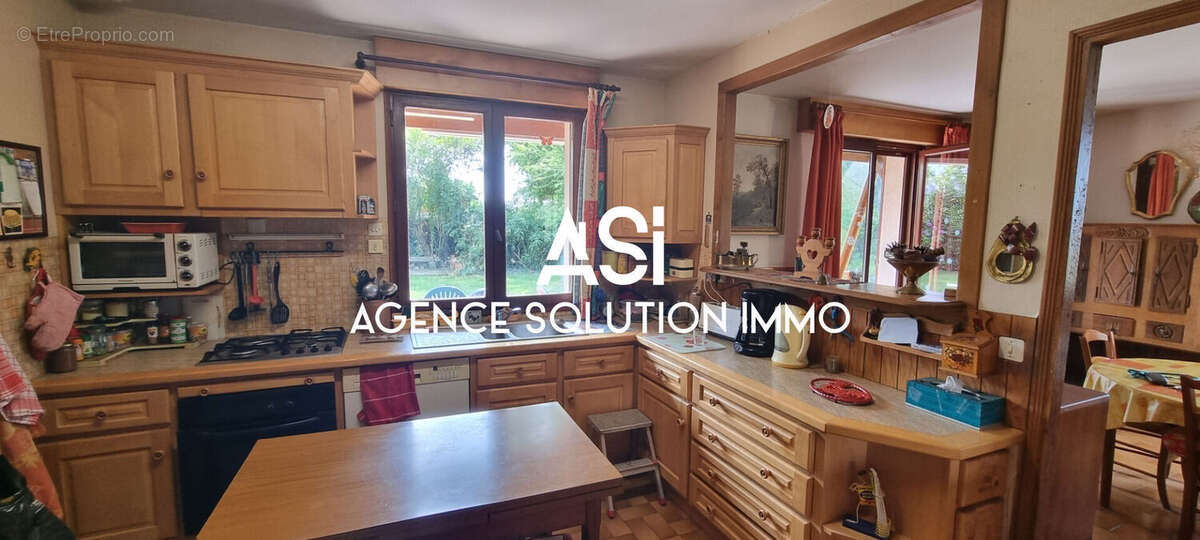 Maison à CHAMPGENETEUX