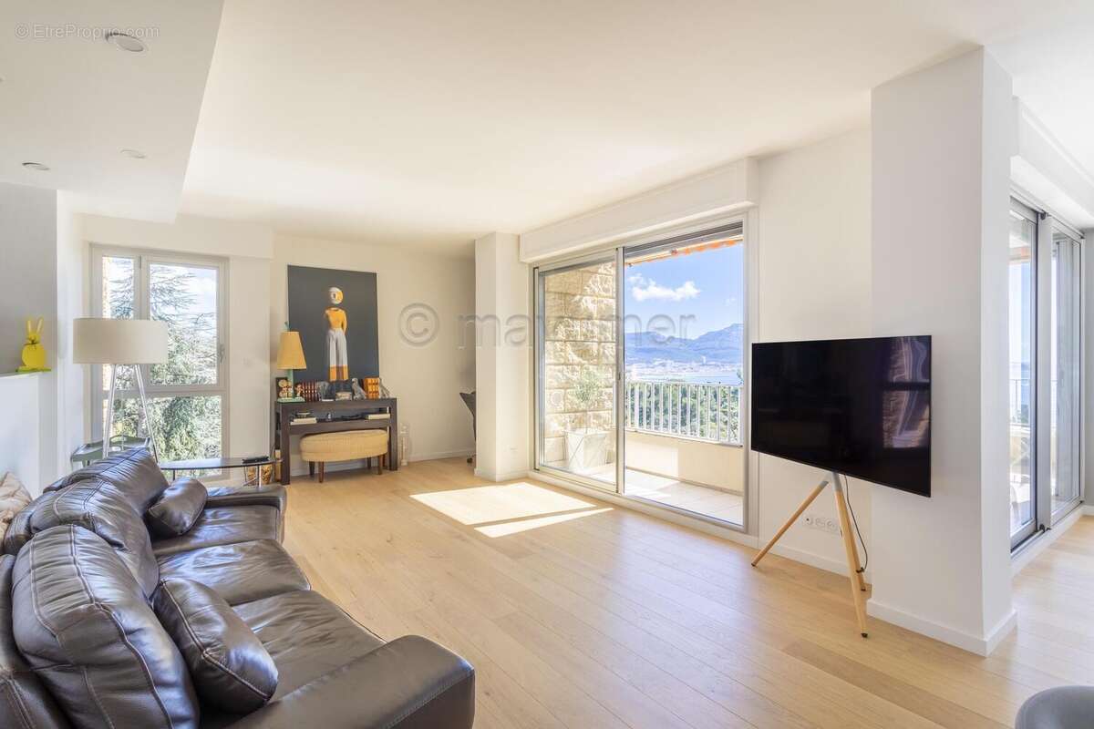 Appartement T5 vue mer ? Résidence La Rouvière ? Marseille 9ème n°9 - Appartement à MARSEILLE-7E