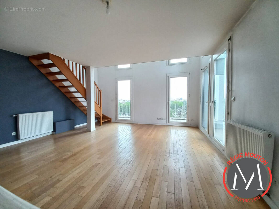 Appartement à LYON-8E
