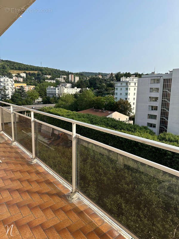 Appartement à SAINT-ETIENNE