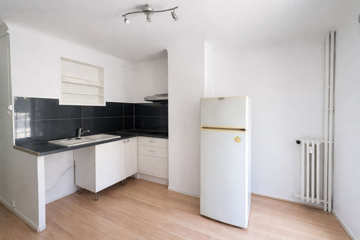 Appartement à MARSEILLE-5E