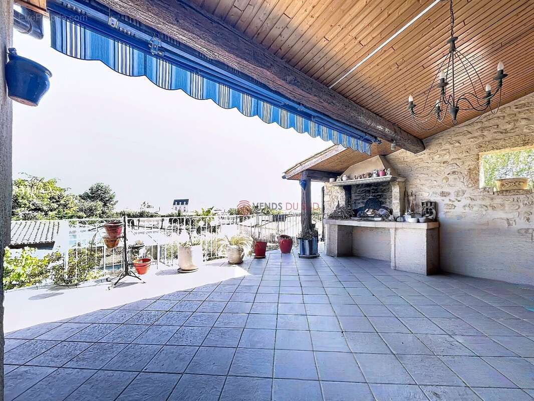 Maison à CAPESTANG