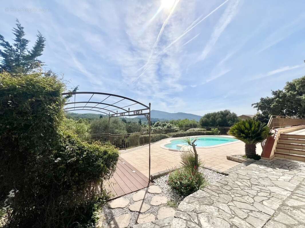 Maison à ROCBARON