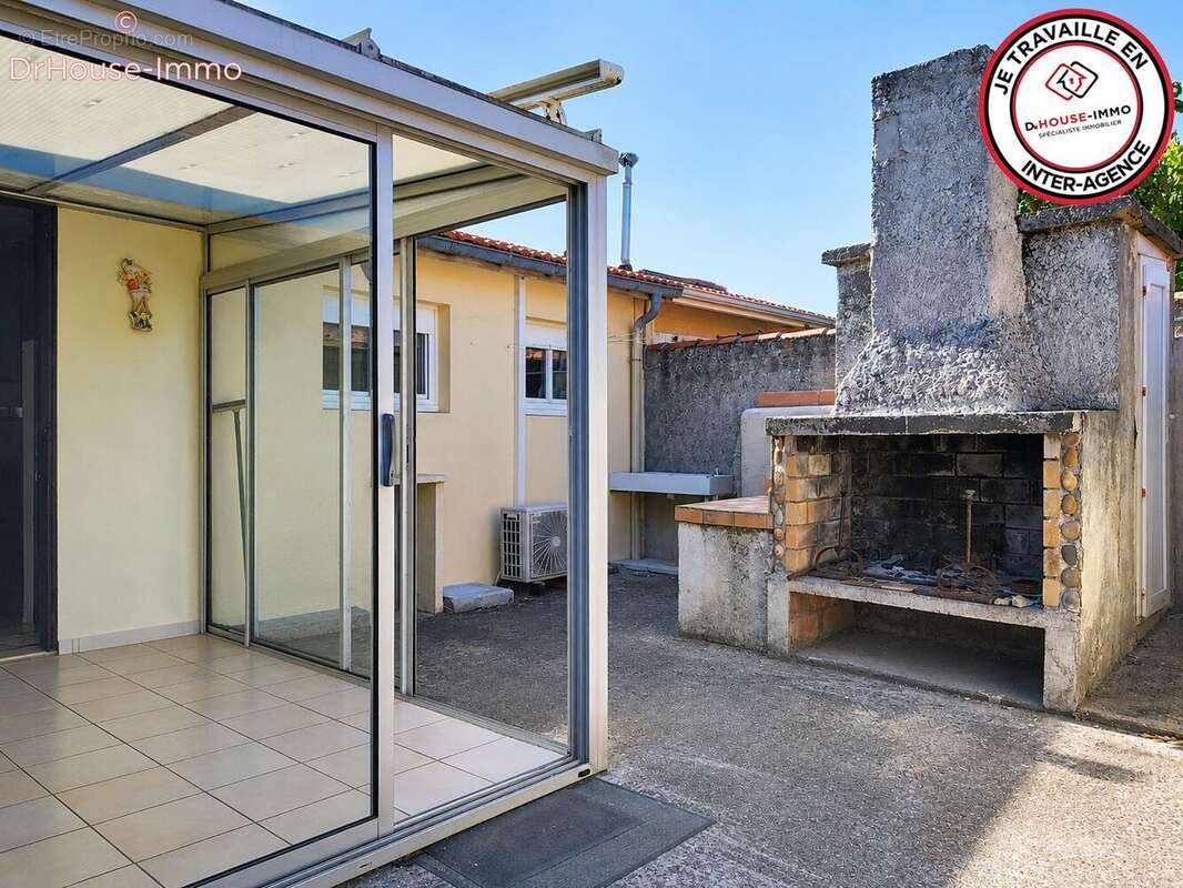 Maison à VENDAYS-MONTALIVET