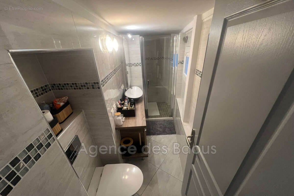 Appartement à GATTIERES