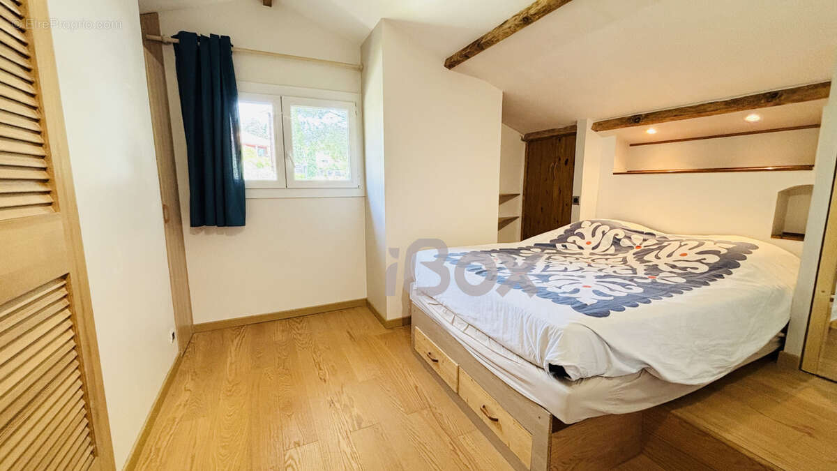 Appartement à CARQUEIRANNE