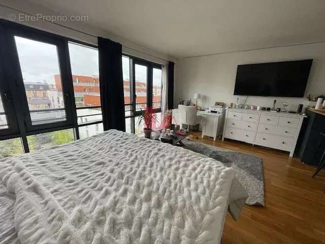 Appartement à ISSY-LES-MOULINEAUX