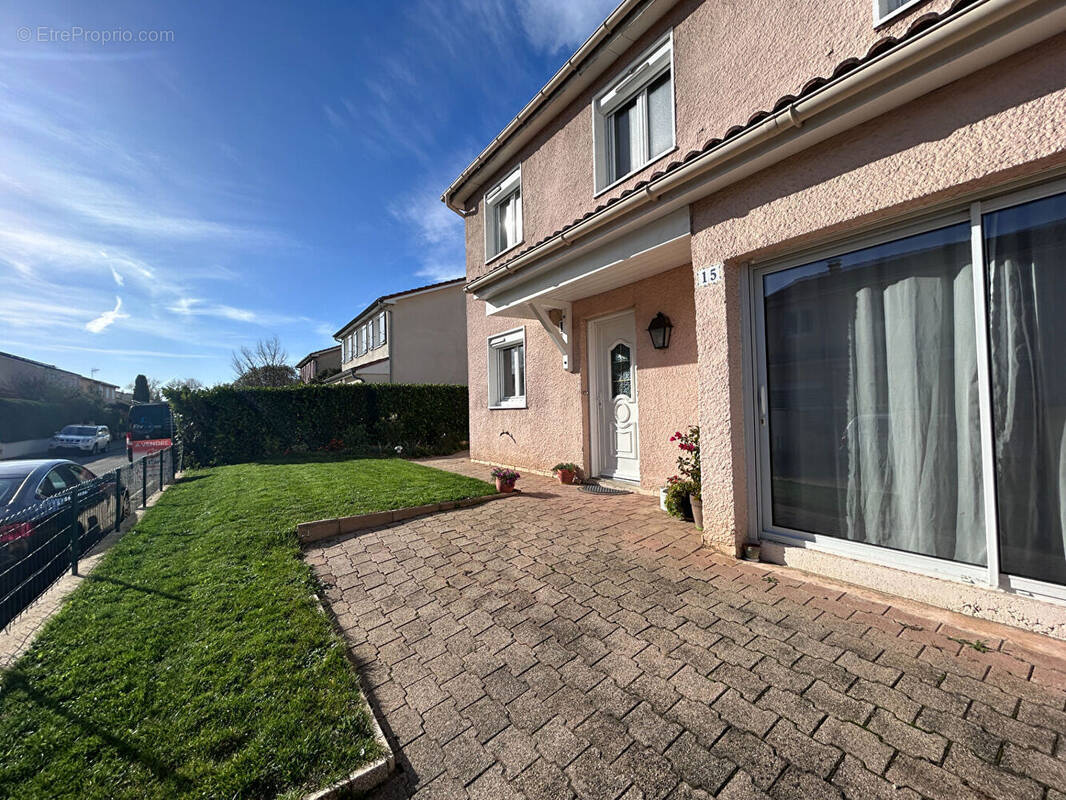 Maison à GUILHERAND-GRANGES