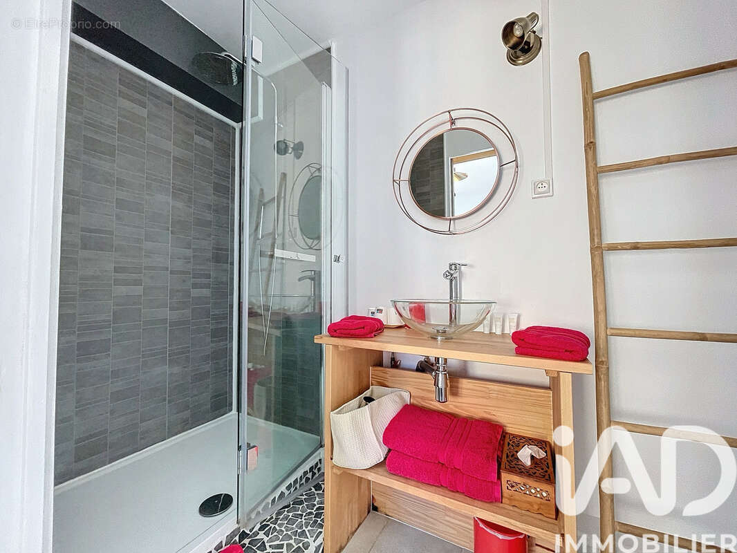 Maison 240 m² à Poilhes  - photo 5