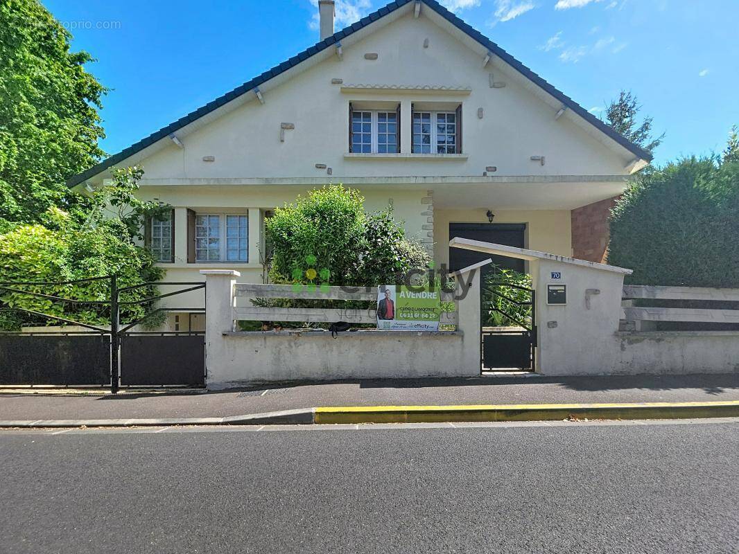 Maison à LE PLESSIS-TREVISE