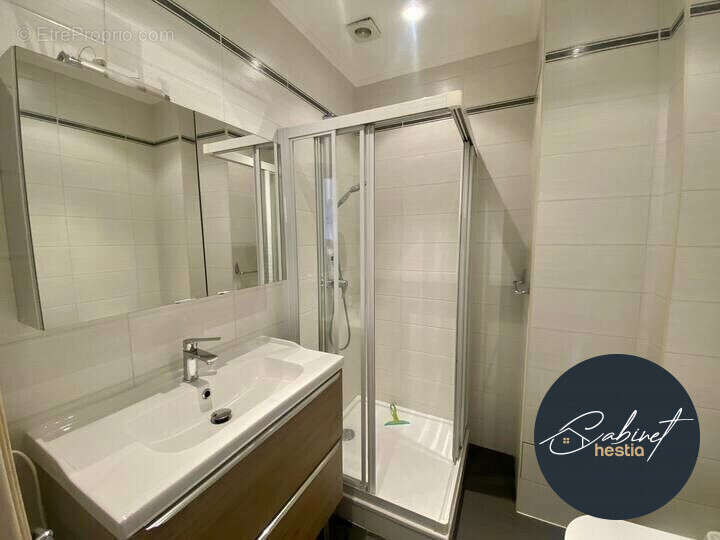 SALLE DE DOUCHE  - Appartement à NICE