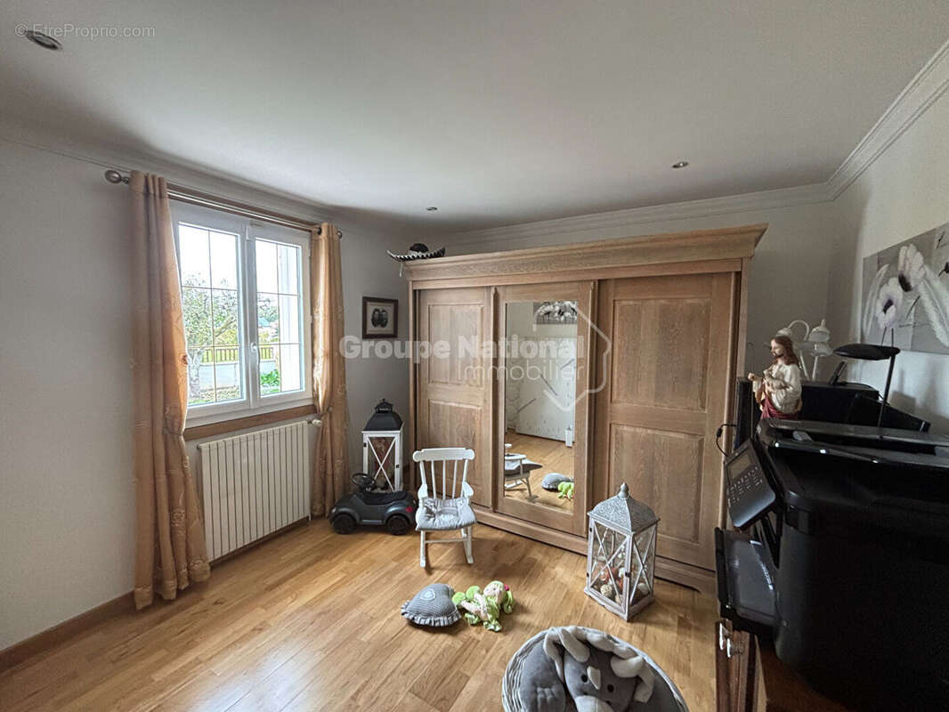 Maison à TRACY-LE-VAL