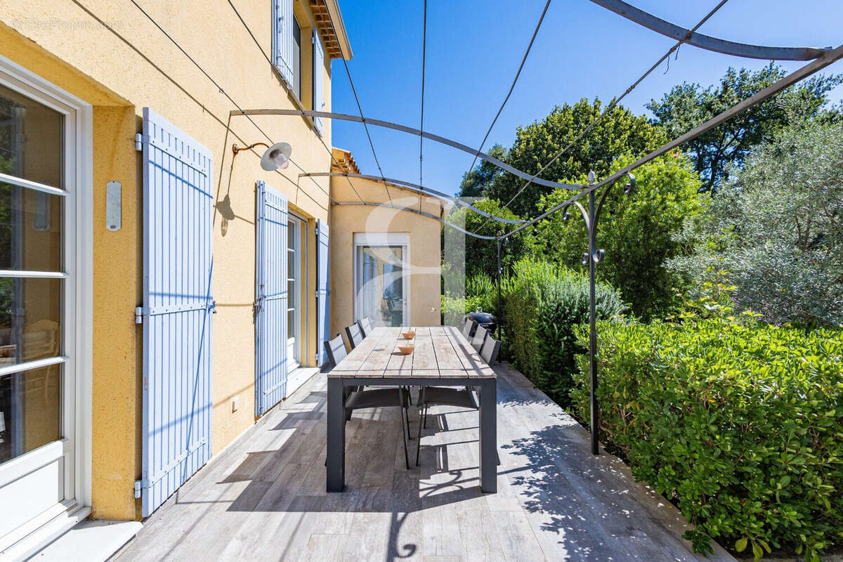 Maison à VAISON-LA-ROMAINE