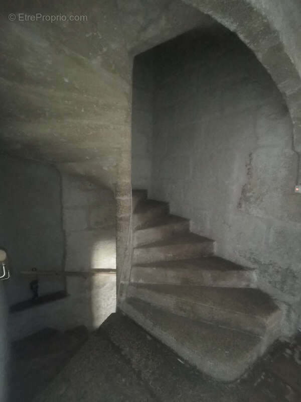 Maison à LEZIGNAN-LA-CEBE