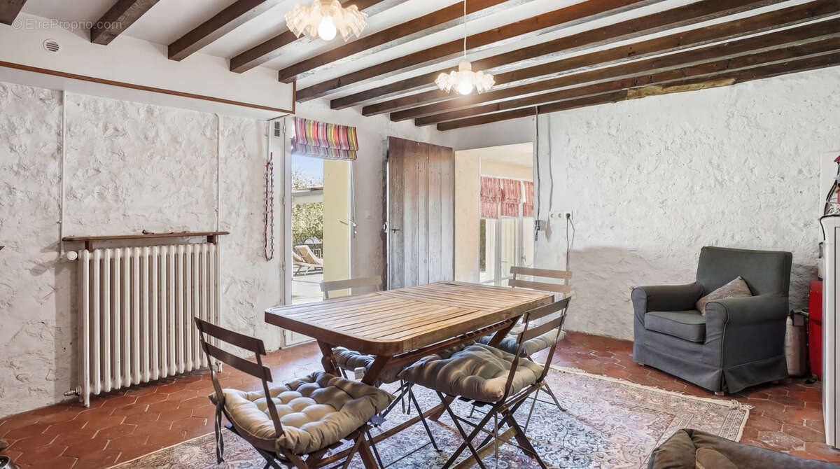 Maison à FONTAINEBLEAU