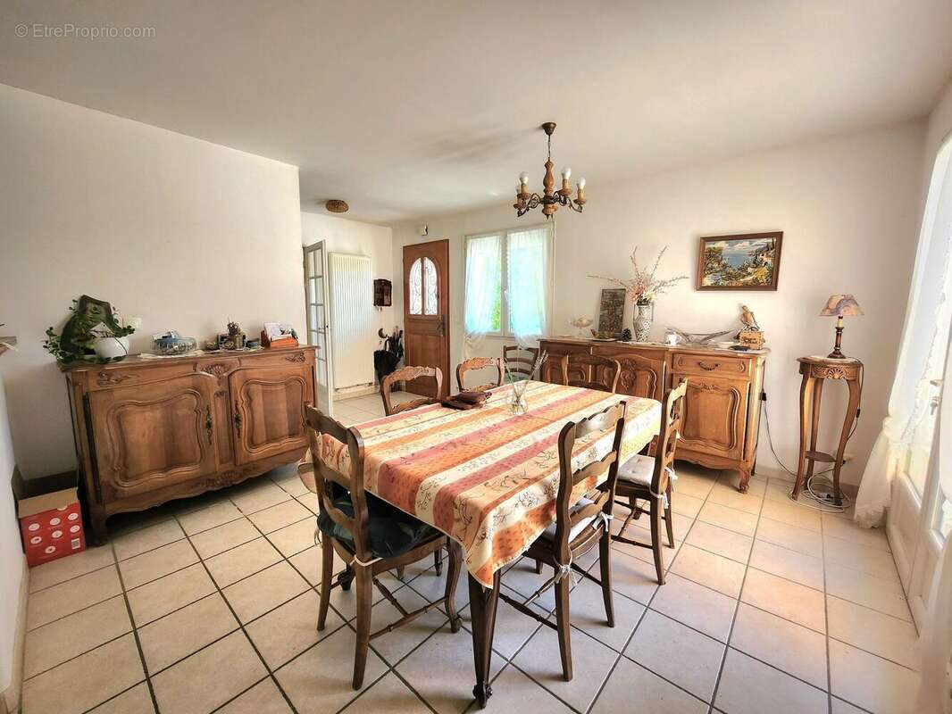 Maison 130 m² à Cazaubon  - photo 8