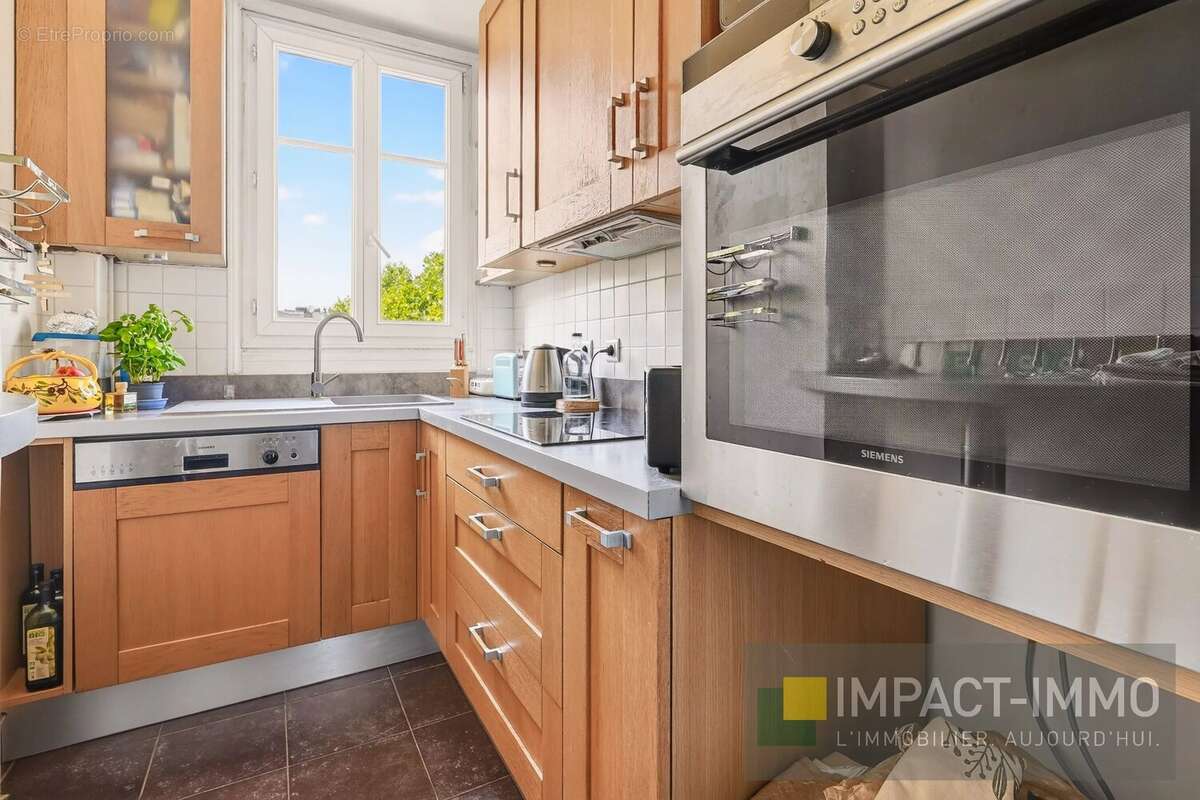 Appartement à COURBEVOIE