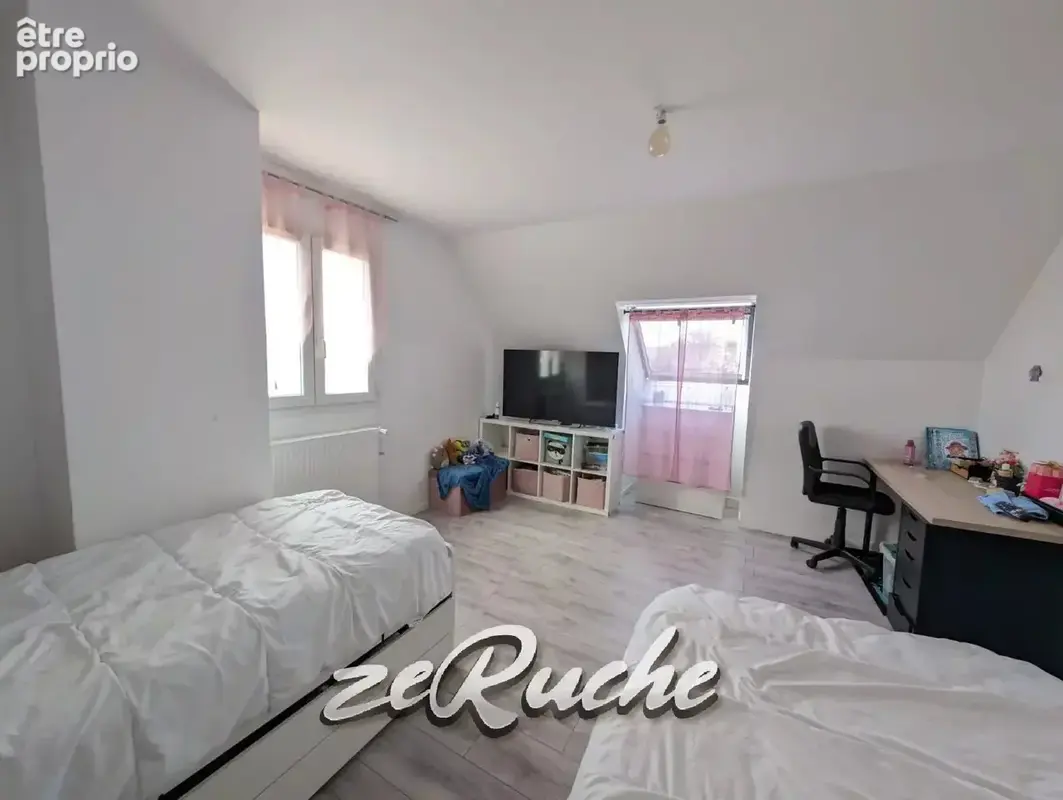 A vendre Maison familiale de 141 m² à Colombelles - photo 10