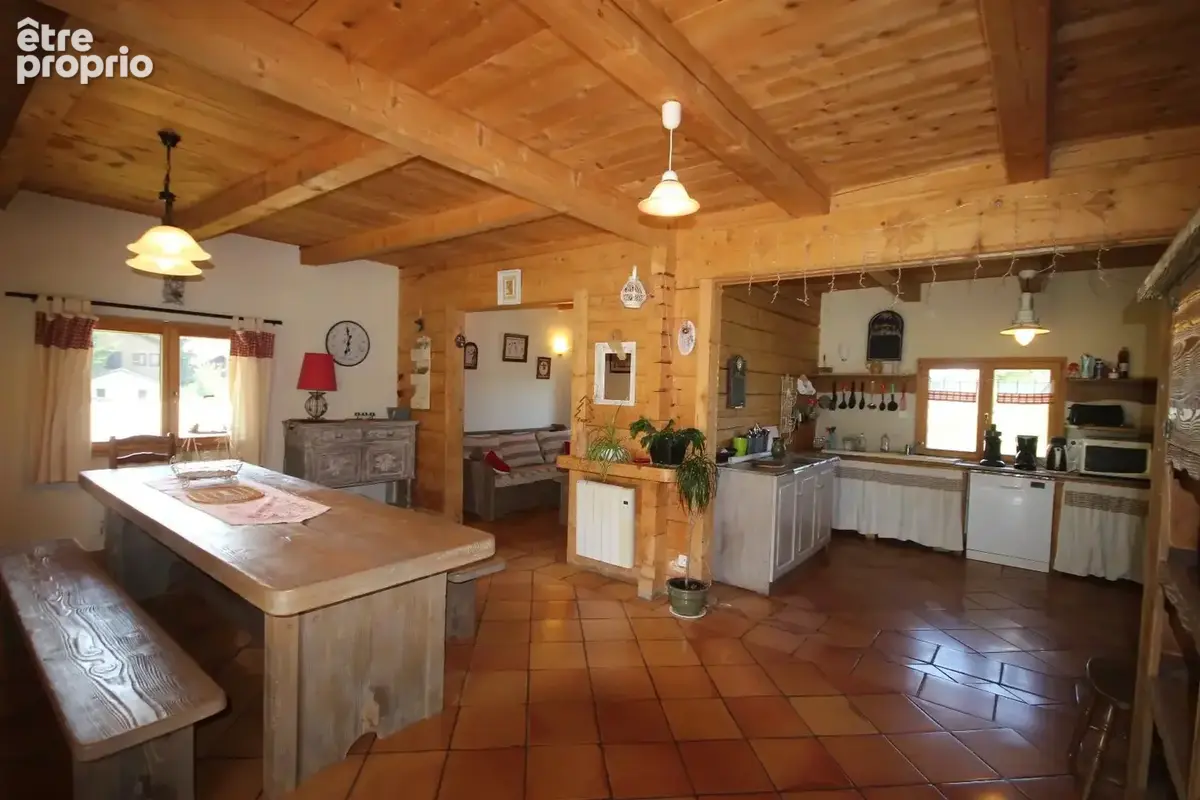 Chalet 4 faces avec terrain plat et arboré - photo 3