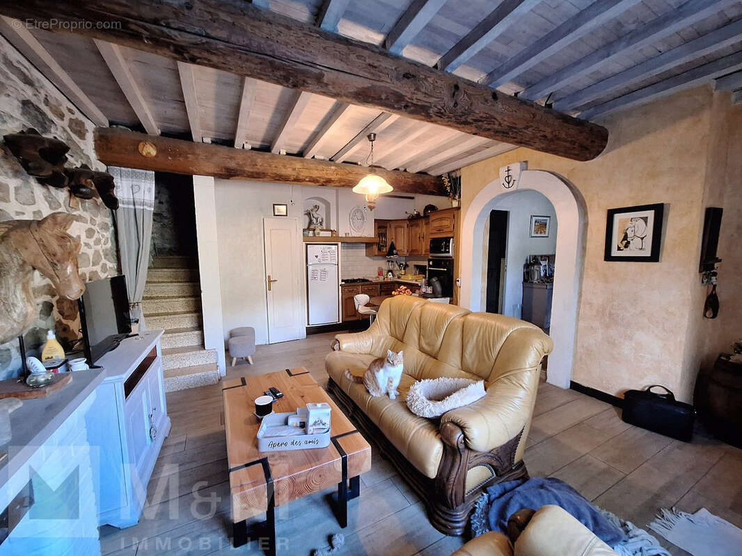 Maison à BELVIANES-ET-CAVIRAC