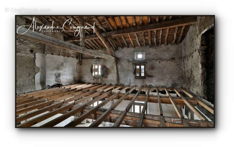 Appartement à DOURGNE