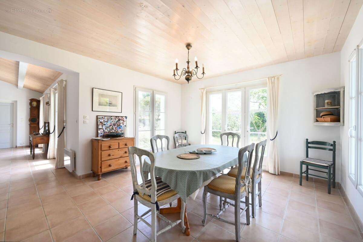 Maison à LA COUARDE-SUR-MER