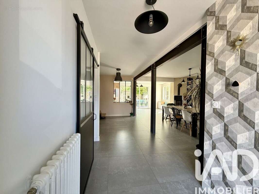 Photo 2 - Maison à MONTAIGU