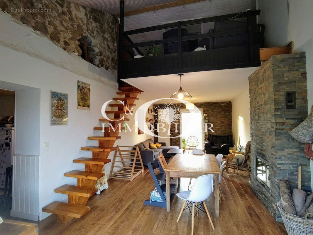 Maison à MONTBERT