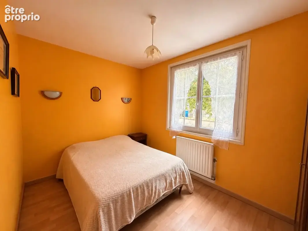 Plain pied 2 chambre Bureau Garage Jardin clos - photo 4