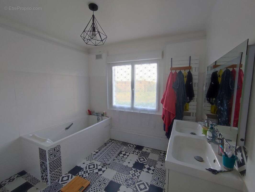 Maison 155 m² à Brantome  - photo 7
