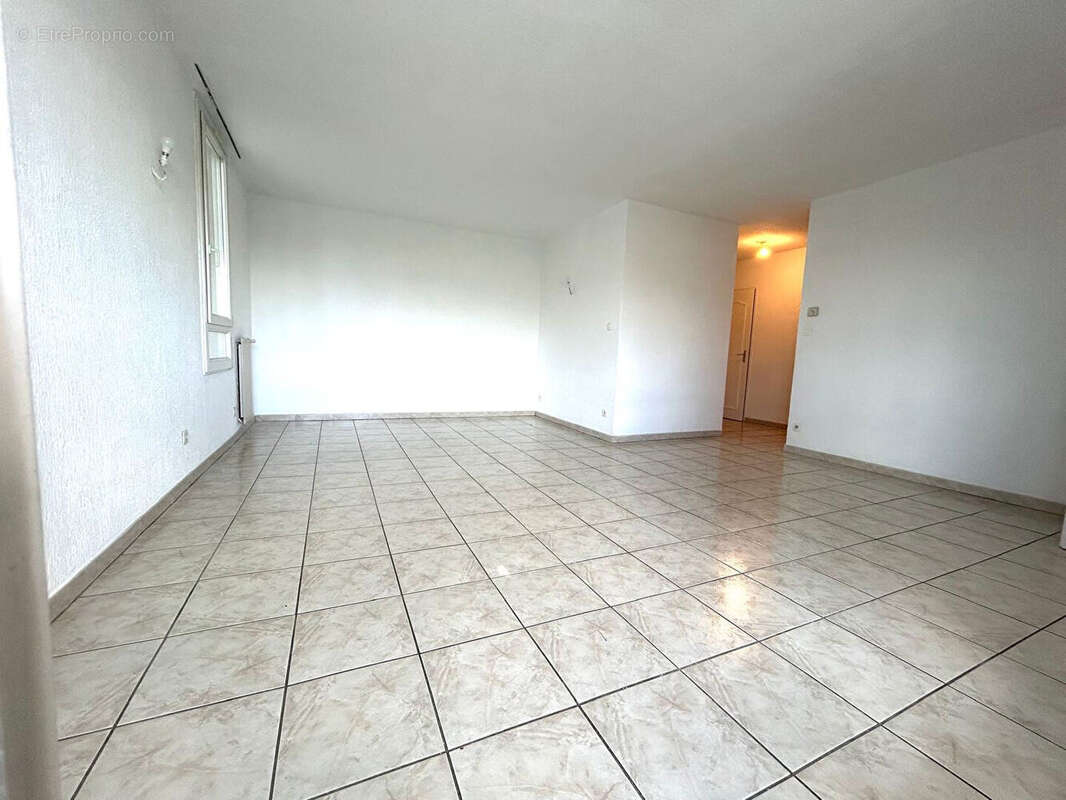 Appartement à PLAN-DE-CUQUES