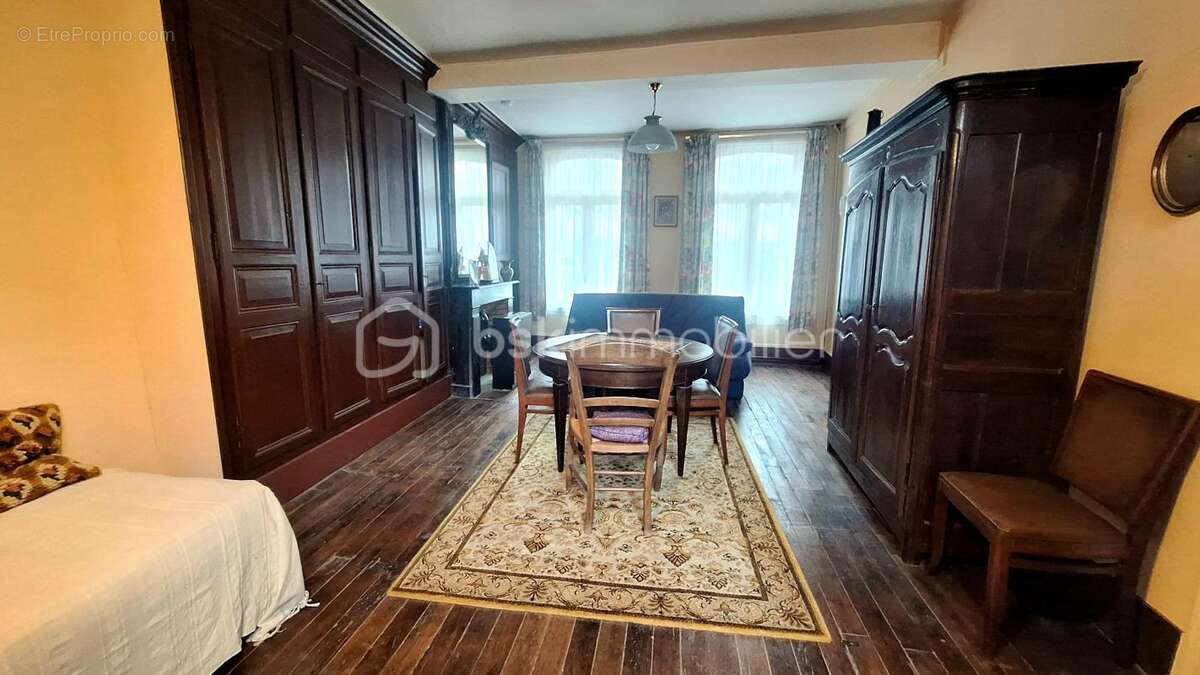 Maison à AUXI-LE-CHATEAU