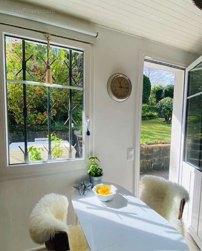 Maison à BURES-SUR-YVETTE