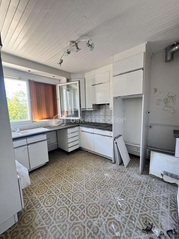 Appartement à LES PAVILLONS-SOUS-BOIS