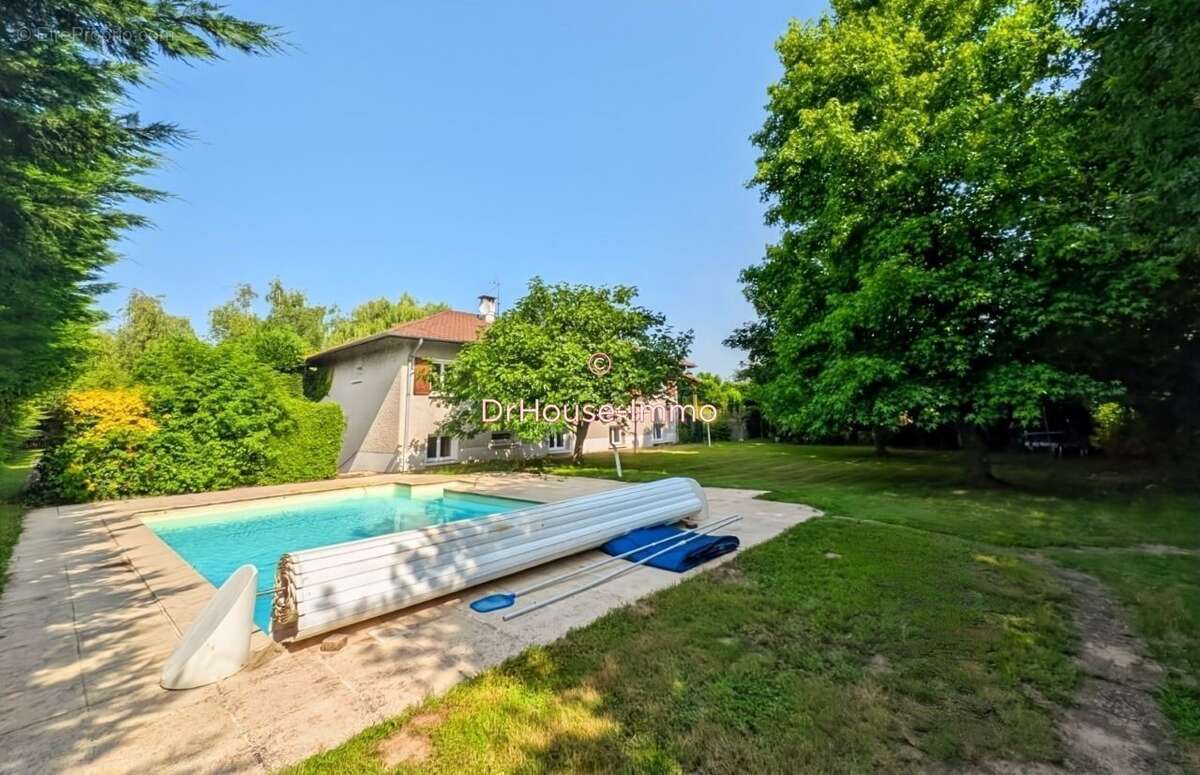 Terrain à MESSIMY-SUR-SAONE