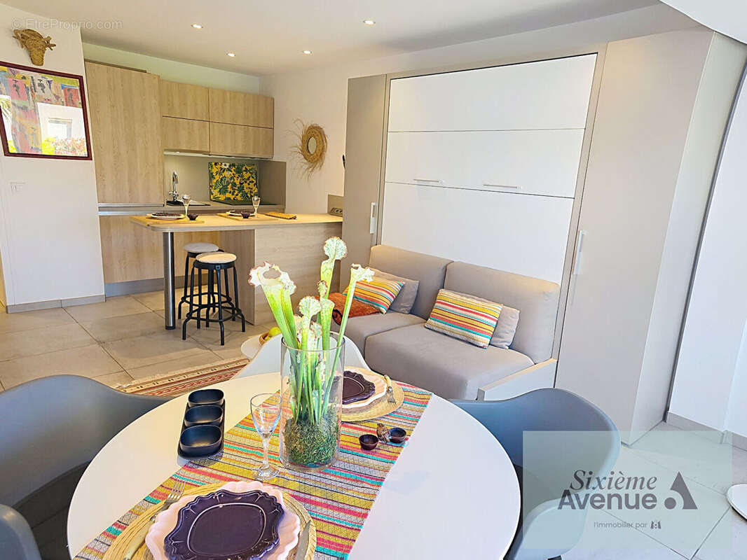 Appartement à SIX-FOURS-LES-PLAGES