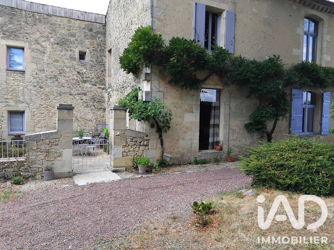 Photo 1 - Maison à SAINT-QUENTIN-DE-BARON