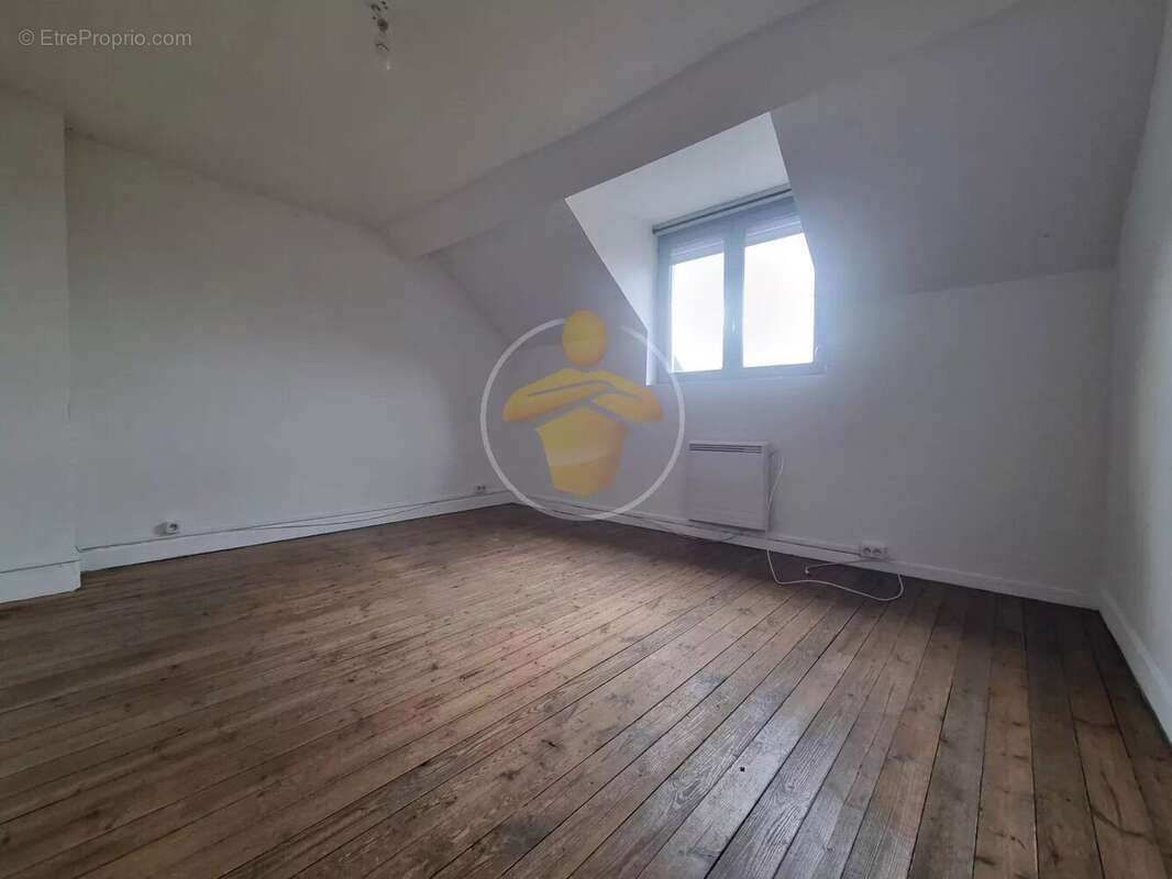 Maison à FRIERES-FAILLOUEL