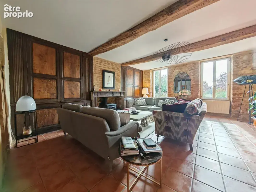 Maison de maître du XIXᵉ siècle entièrement rénovée — 262 m² sur 2 hectares — Eauze - photo 4