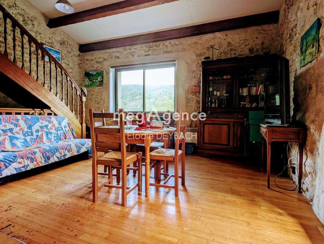 Maison à SAINT-MARTIN-DES-PUITS